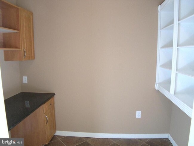 Building Photo - 12941 Centre Park Cir