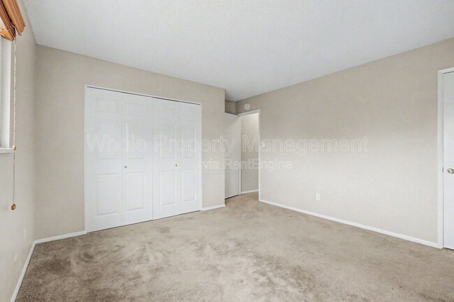 Building Photo - 8705 Santa Fe Dr