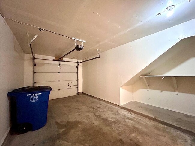 Building Photo - 8800 Clearbrook Trail