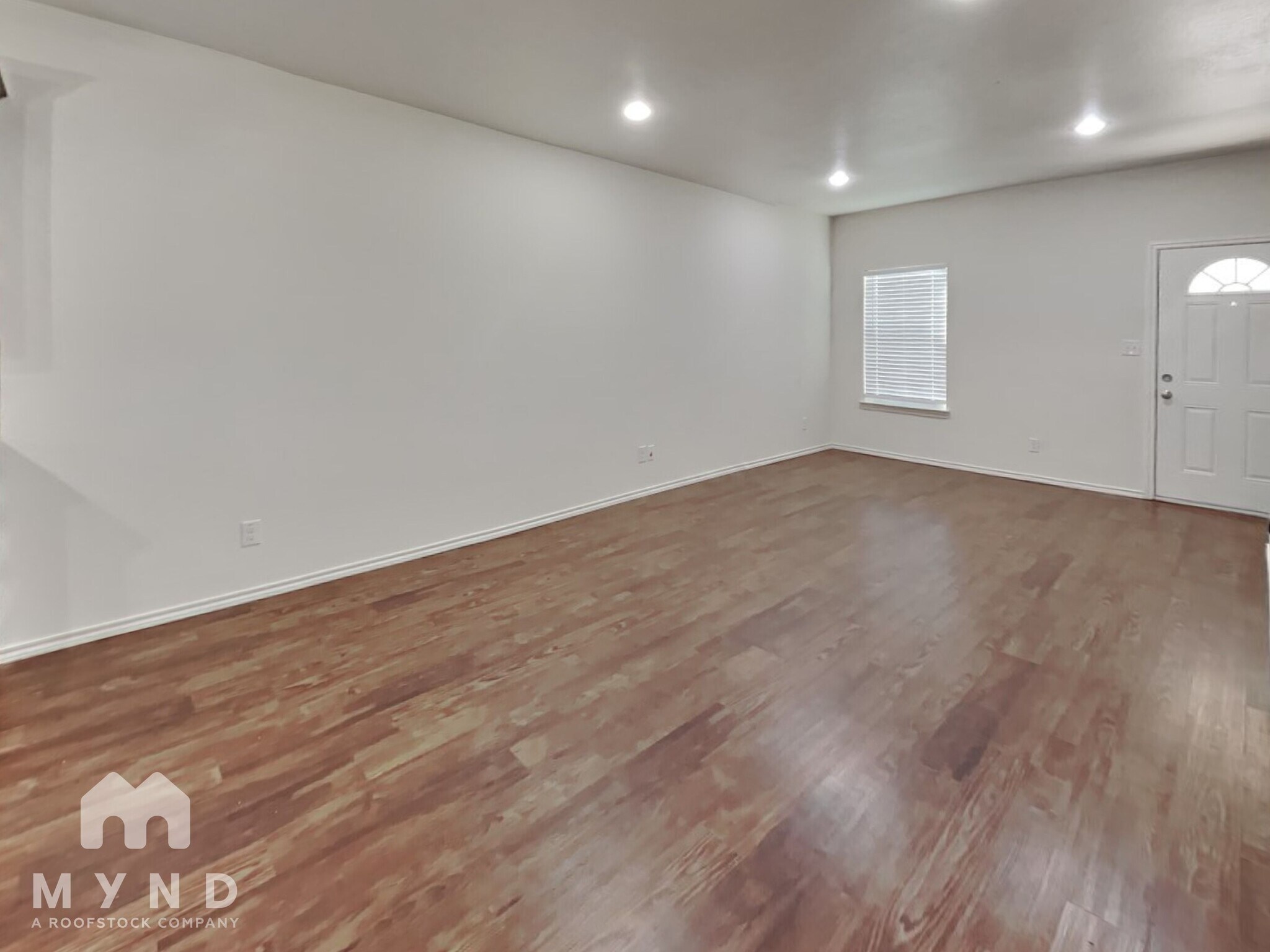 Building Photo - 606 Picnic Ct