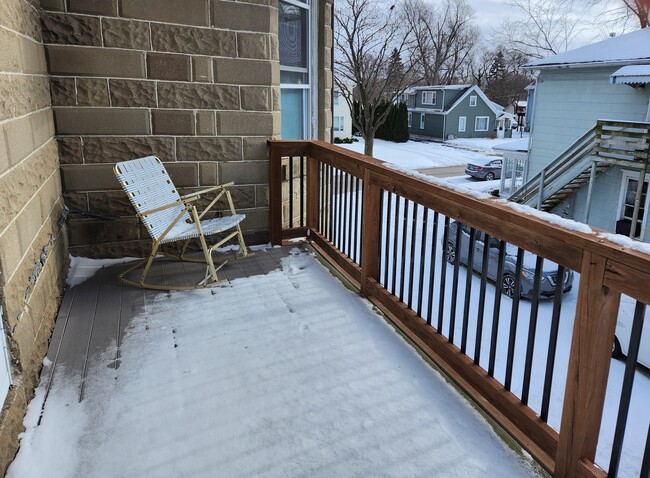 Building Photo - 144 Ellsworth St