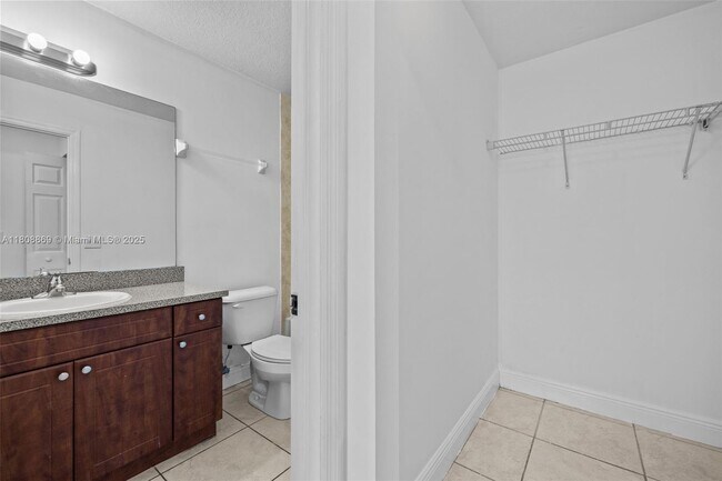 Building Photo - 2493 W 78th St