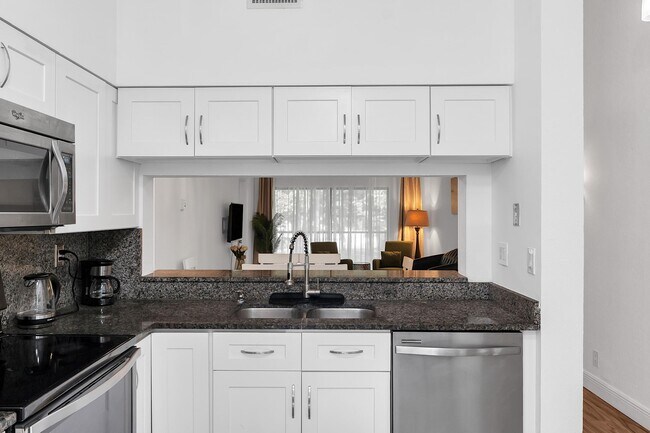 Building Photo - 3139 Millwood Terrace