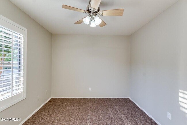 Building Photo - 1031 S Nielson St