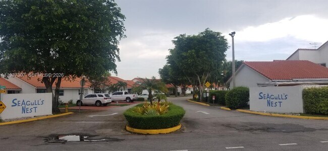 Building Photo - 13516 SW 59th Ln