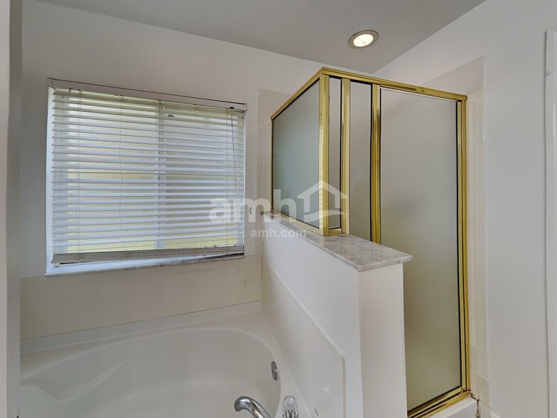 Building Photo - 15157 Perdido Dr