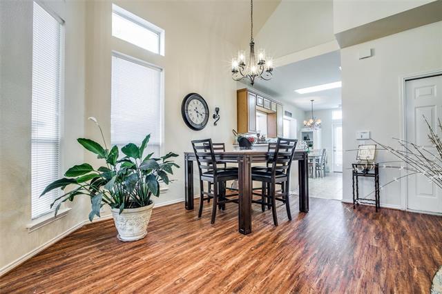 Building Photo - 11223 Still Hollow Dr