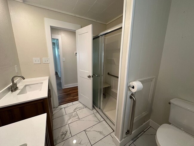 Building Photo - FULLY RENOVATED! 3 Bed/2 Bath in Wanchese