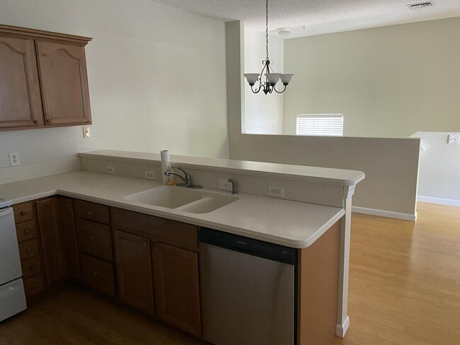 Building Photo - 101 Lighthouse Cir