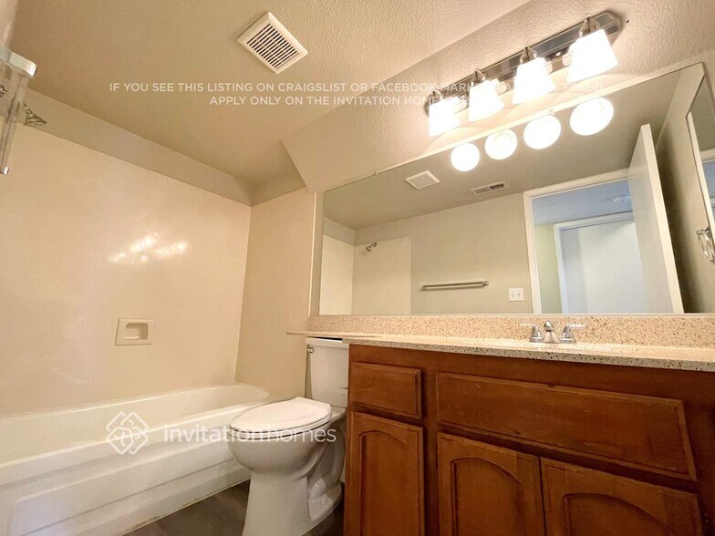 Building Photo - 5927 Moon Rock Way