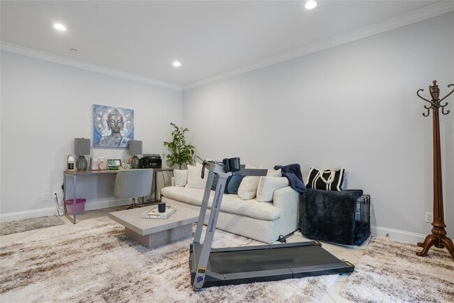 Building Photo - 11 Station Pl