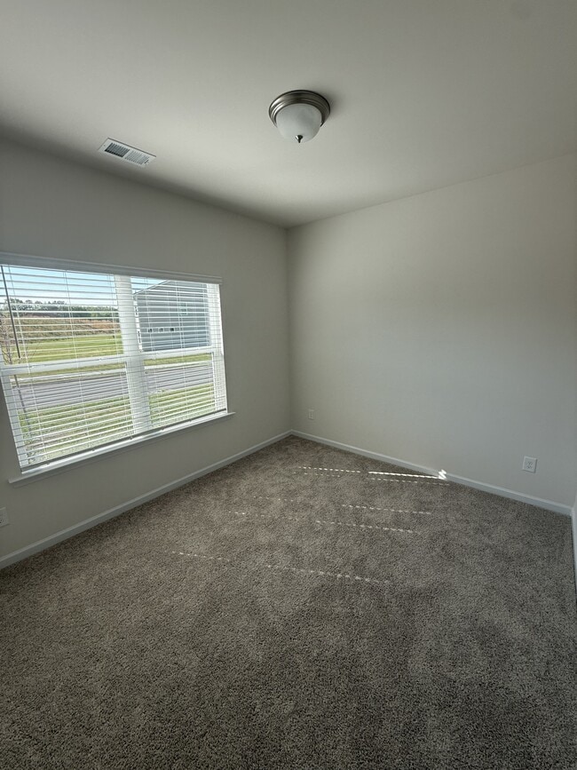 Building Photo - 184 Fair Oak Ln