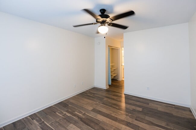 Building Photo - Beautifully updated 2-bedroom 2-bathroom townhome in NW Greensboro.