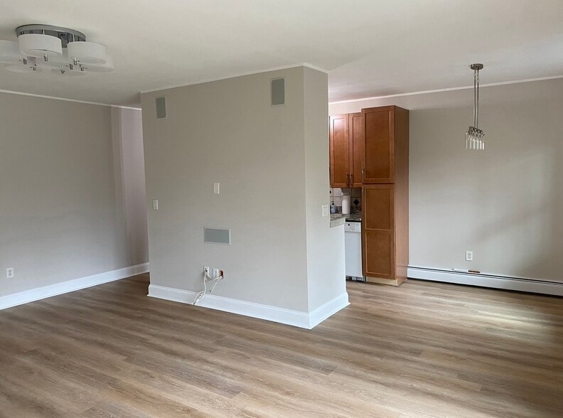 Building Photo - 17 Balance Rock Rd