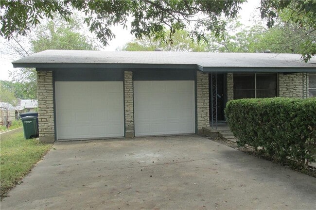 Building Photo - 11307 Hilltop St