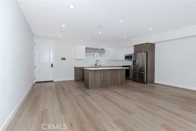 Building Photo - 10218 Fernglen Ave