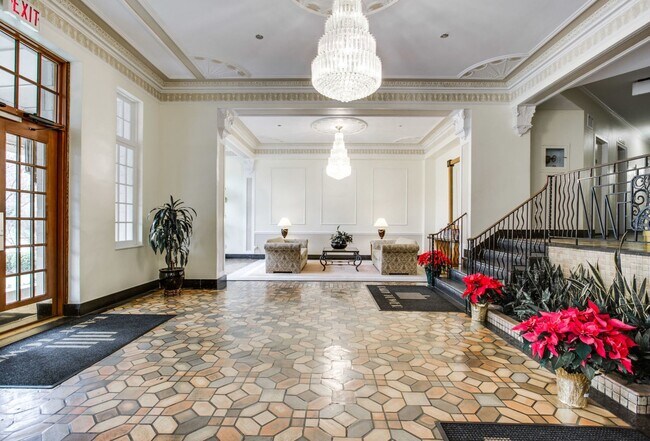 Building Photo - Spacious Studio Across from Meridian Hill Park!