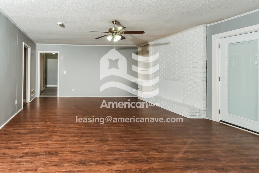 Building Photo - 135 Latonea Dr