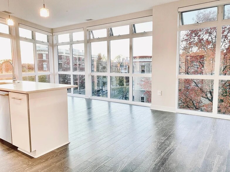 Building Photo - 1794 Lanier Pl NW