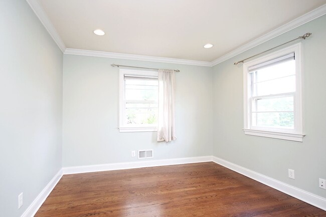 Building Photo - Locust Grove Home With Fenced Yard
