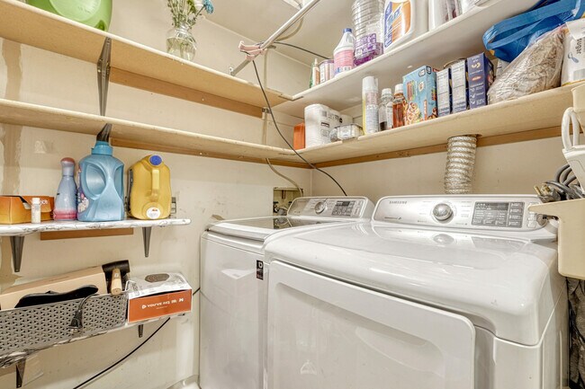 Building Photo - 12404 E Tennessee Cir