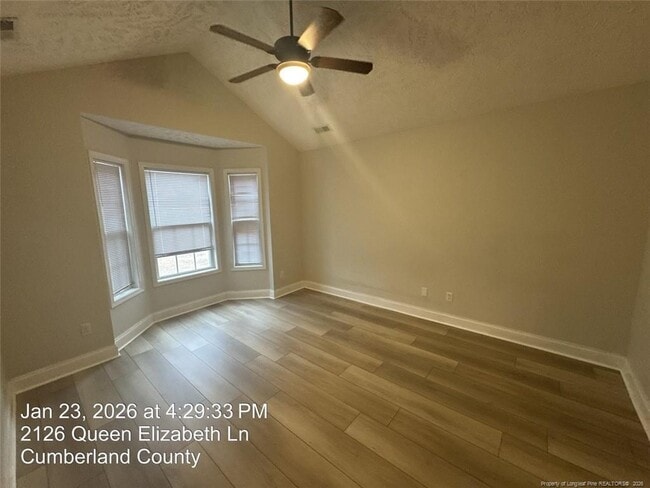 Building Photo - 2126 Queen Elizabeth Ln