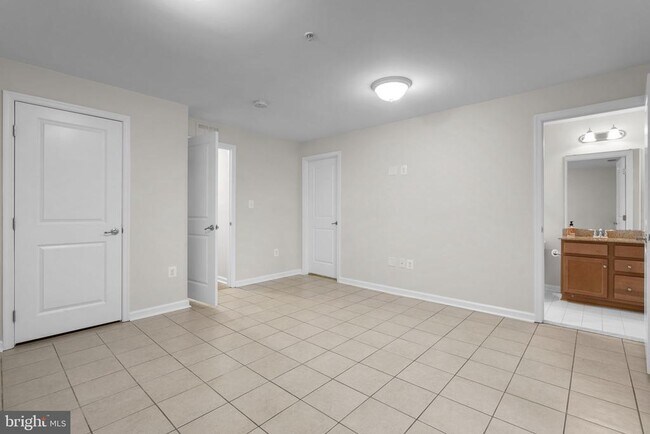 Building Photo - 8621 Enoch Pratt Dr