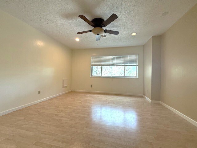 Building Photo - 12625 Memorial Dr