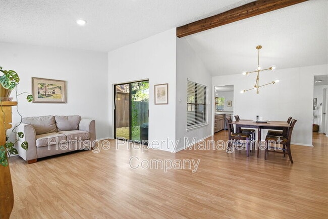 Building Photo - 13402 Langtry St