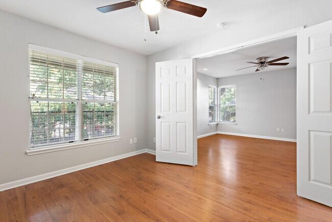 Building Photo - 7685 Northcross Dr