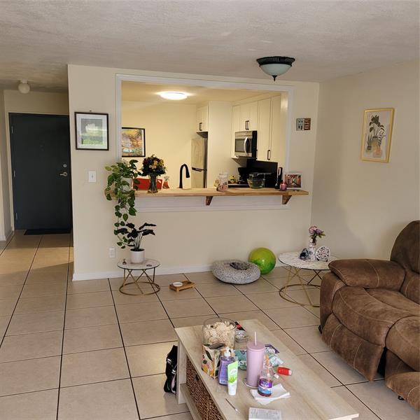 Building Photo - 7173 Orange Dr