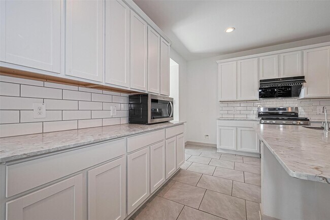 Building Photo - 29518 Paytons Park Ct