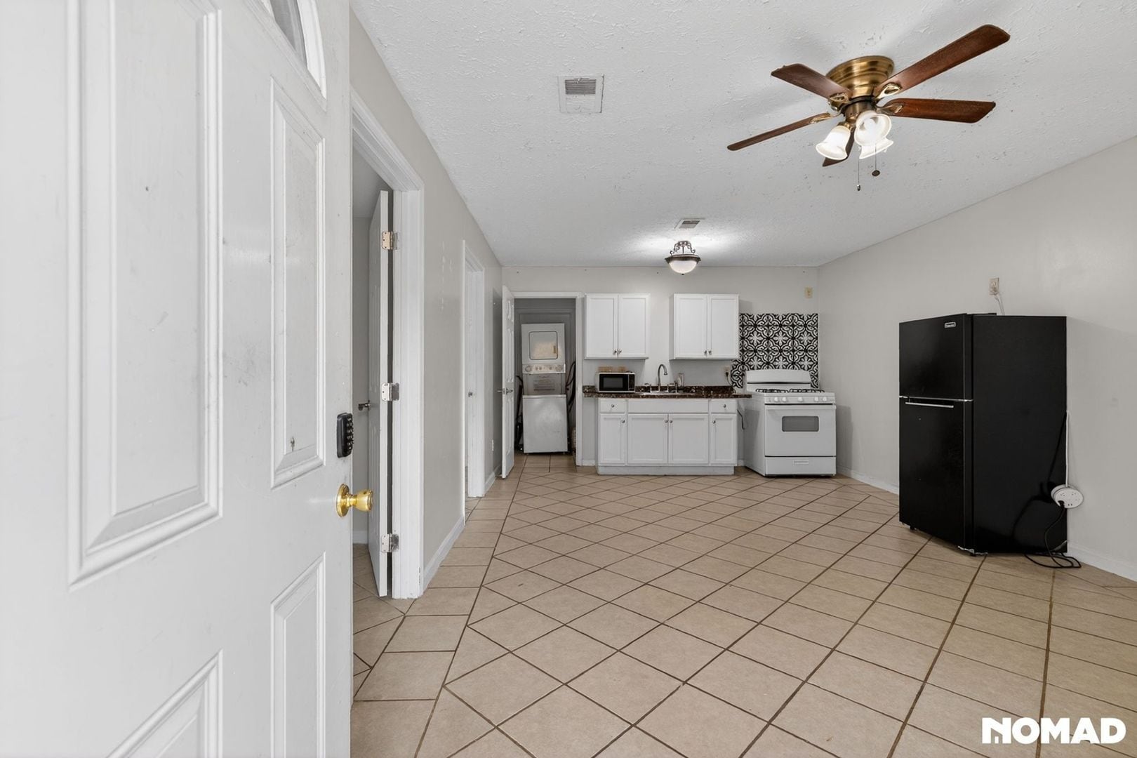 Building Photo - 3727 Windsong Chase