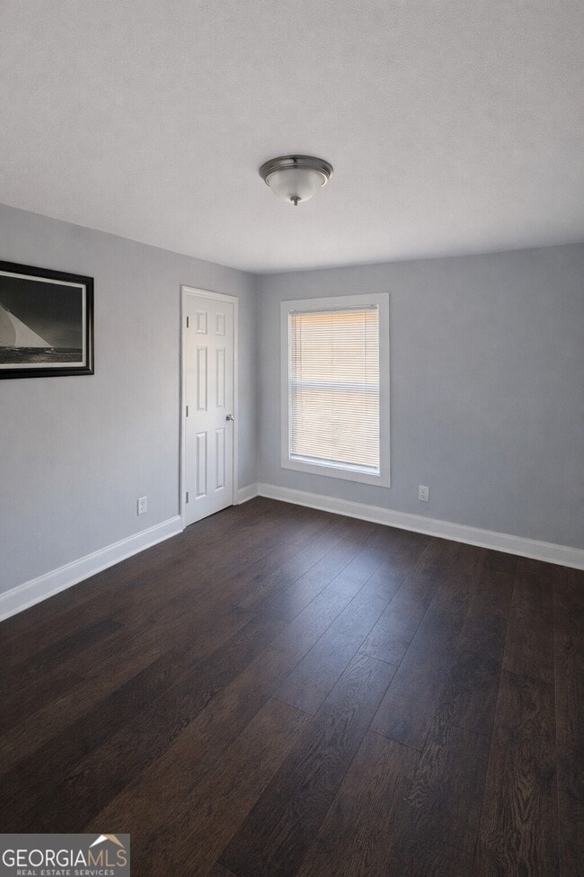 Building Photo - 5205 Heather Ln