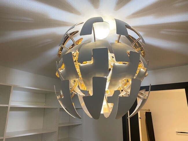 Building Photo - 2 Bedroom Lofts in Overlook! Water, Sewer and Garbage Included!!!