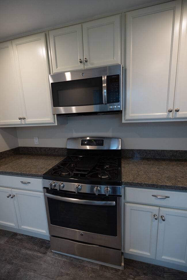 Building Photo - 3505 Idlewild Way