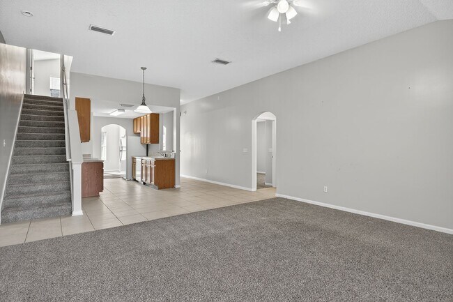 Building Photo - 9205 Redtail Dr