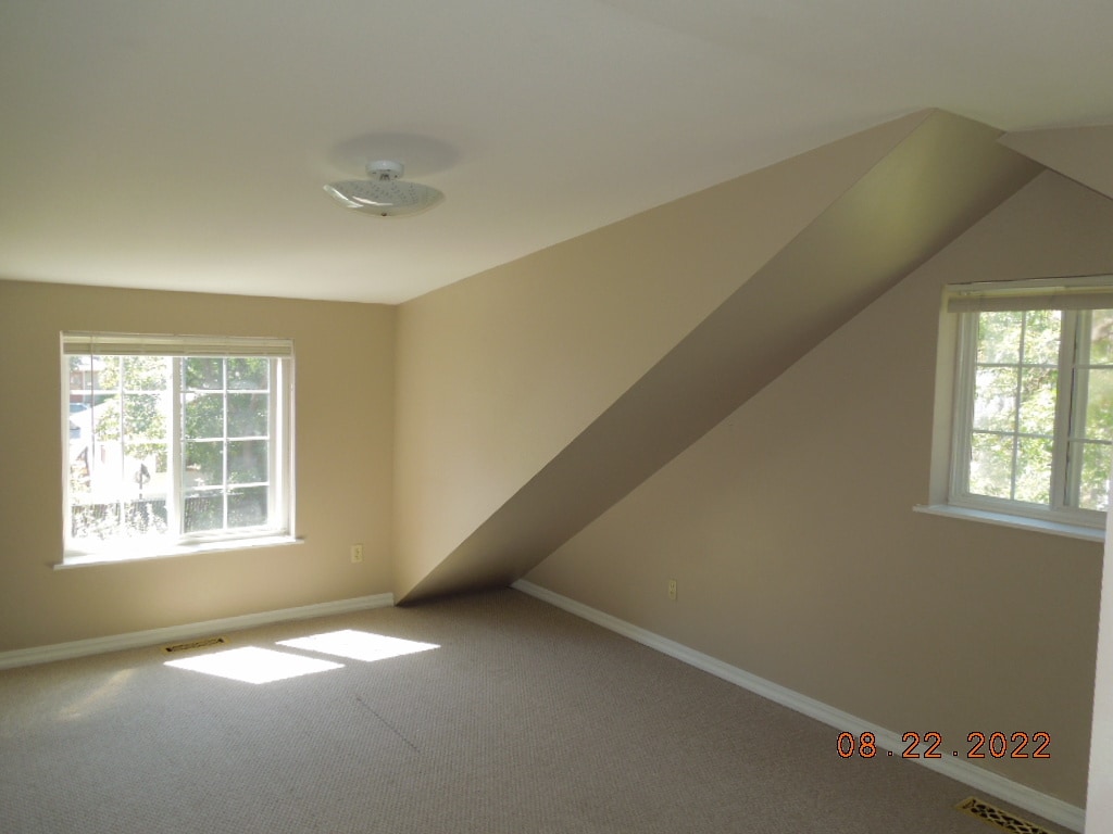 Building Photo - 1215 S 5th Ave