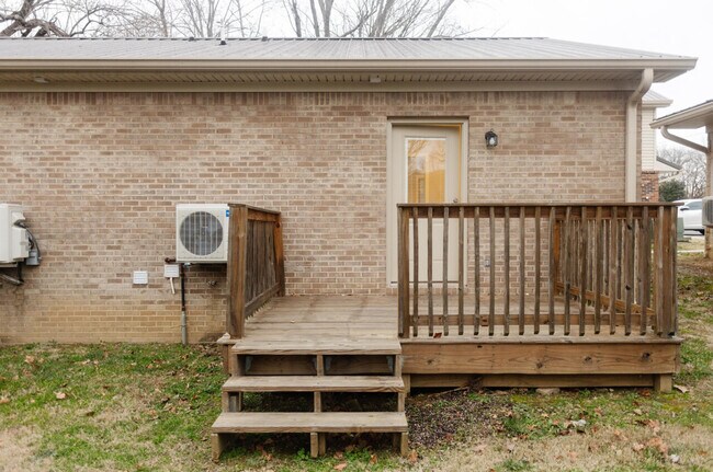 Building Photo - 1632 Miller Ave