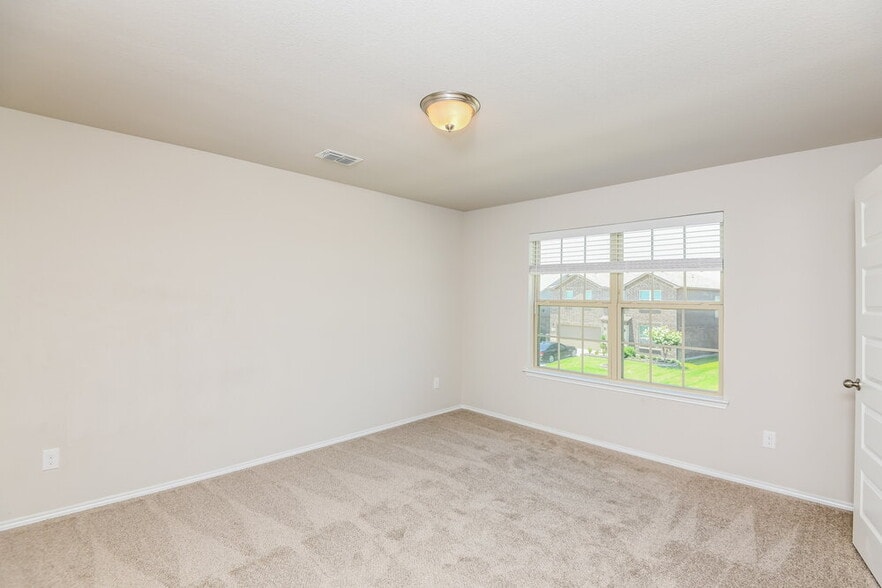 Building Photo - 6253 Jackstaff Dr