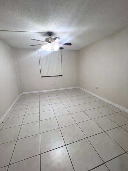 Master Bedroom - 6901 SW 147th Ave