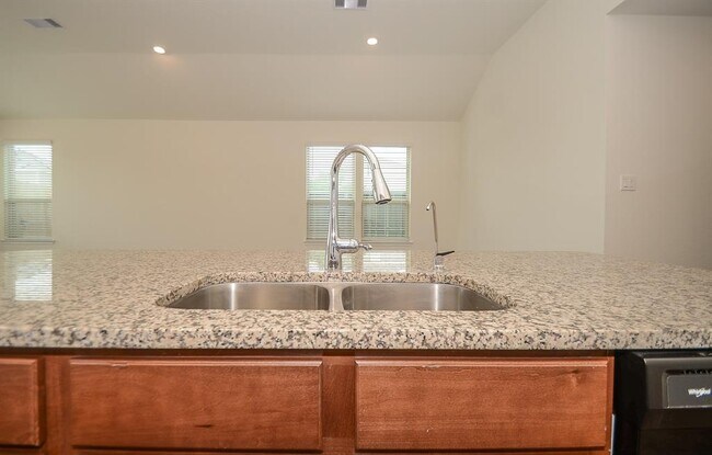 Building Photo - 20918 Cullen Ranch Rd