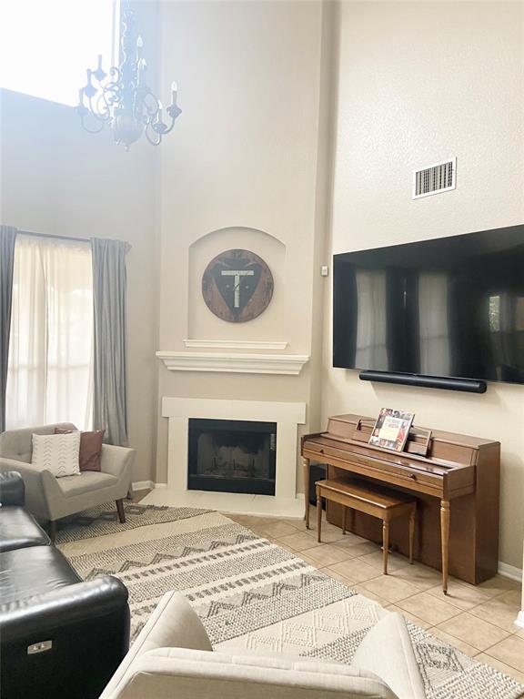 Building Photo - 4805 Virginia Dare Ln