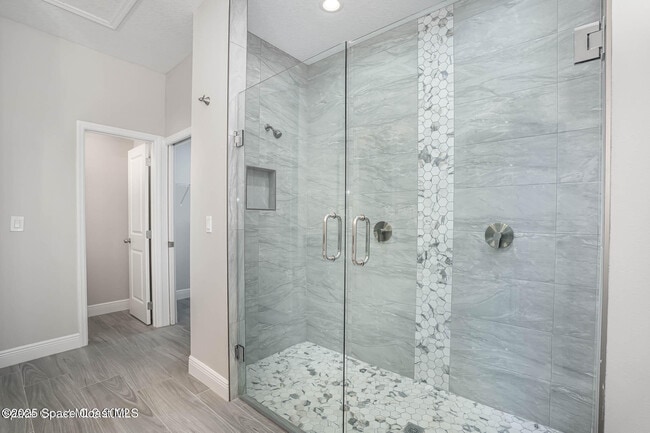 Building Photo - 2281 Ramsdale Dr SE