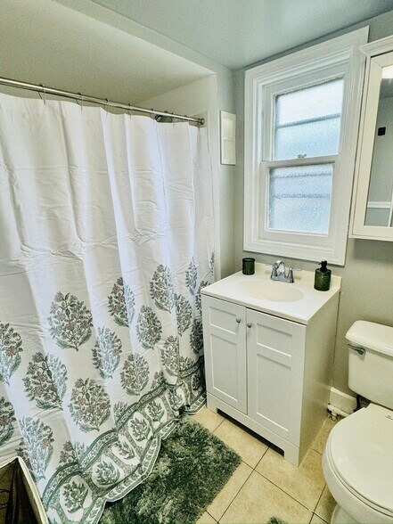 Building Photo - 151 Congress St