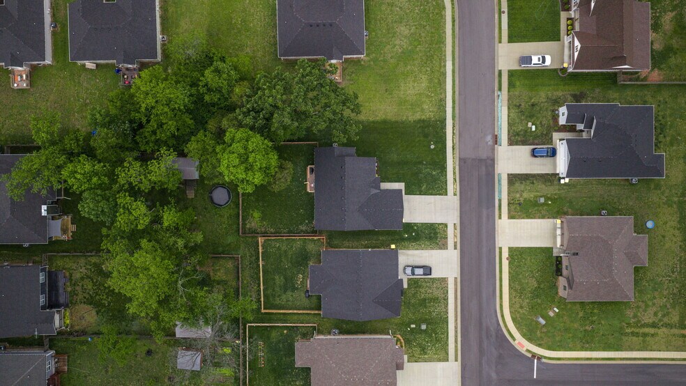 Building Photo - 668 Pleasant Meadow Ln
