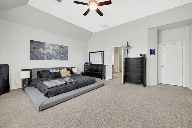 Building Photo - 2815 King's Retreat Cir