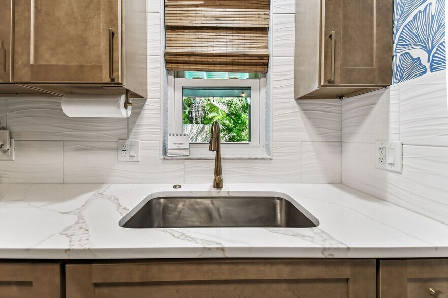 Building Photo - 11250 2nd St E