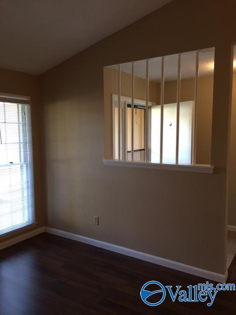Building Photo - 1027 Sharpsburg Dr SE