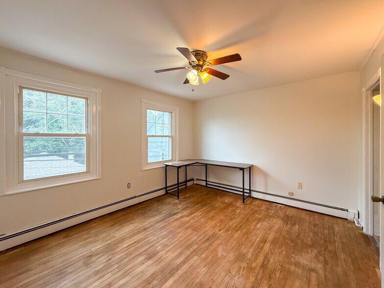 Building Photo - 312 Milligan St